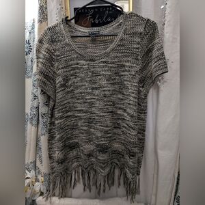 Women's Black and Gray Knit Sweater